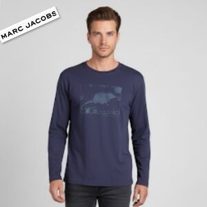 Marc Jacobs Hug Club Long Sleeve Graphic Tee In Dusty Purple Size  M